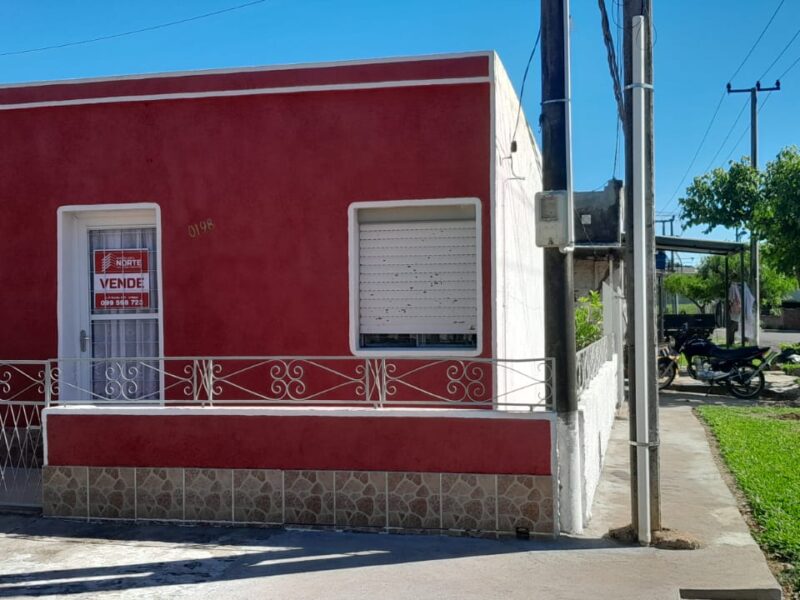 SE VENDE CASA LAVALLEJA 0198