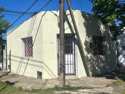 PROPIEDAD-Casa Usada en 18 de Mayo – Esquina Sarandí