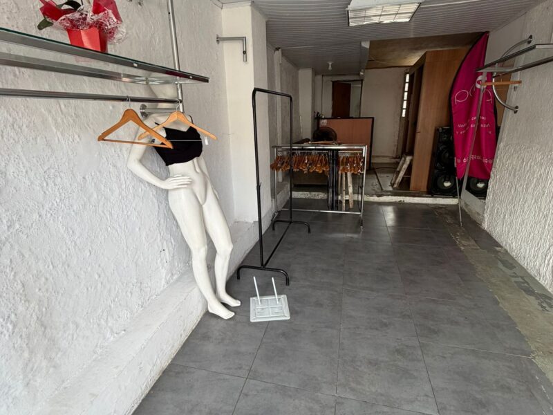 SE ALQUILA LOCAL COMERCIAL